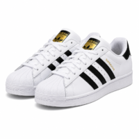 حذاء addidas